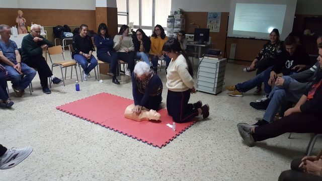 I Sesión del TALLER DE “Primeros Auxilios: Reanimación cardiopulmonar”