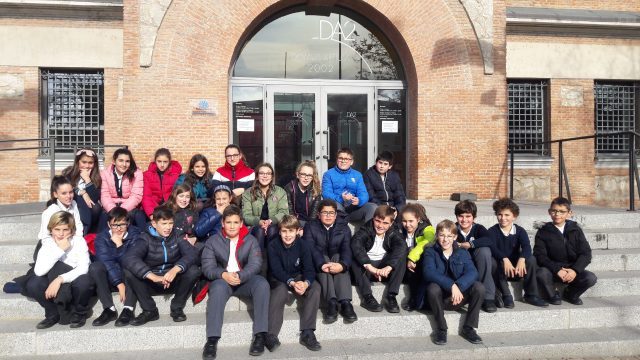 Una pizca de luz, un 1/3 de furia, un poco de realidad… Agitamos….